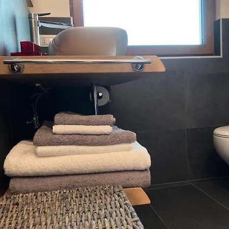 2 Cuori E Un 3* Sueglio